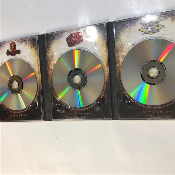 WWE WrestleMania -The Complete Anthology 1985-2004 - Picture 8 of 12